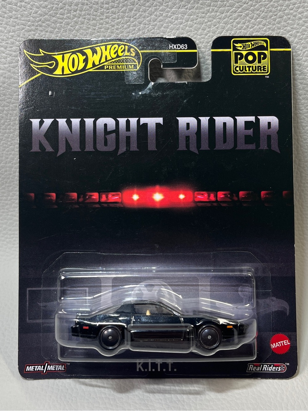 Hot Wheels Premium Knight Rider K.I.T.T. Pontiac Firebird 1982 1:64 Diecast